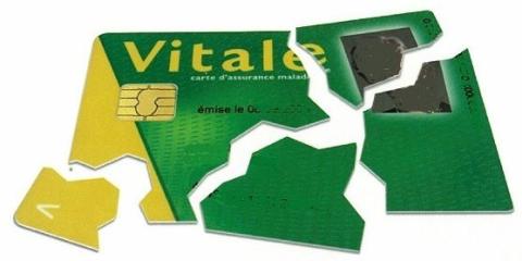 CARTE VITALE BRISEE